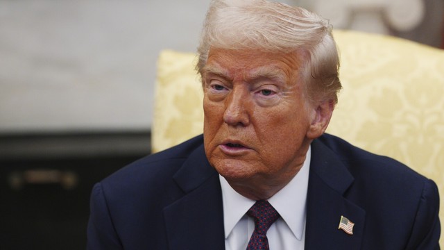 Trump says 25% tariffs on Mexican and Canadian imports will start Tuesday