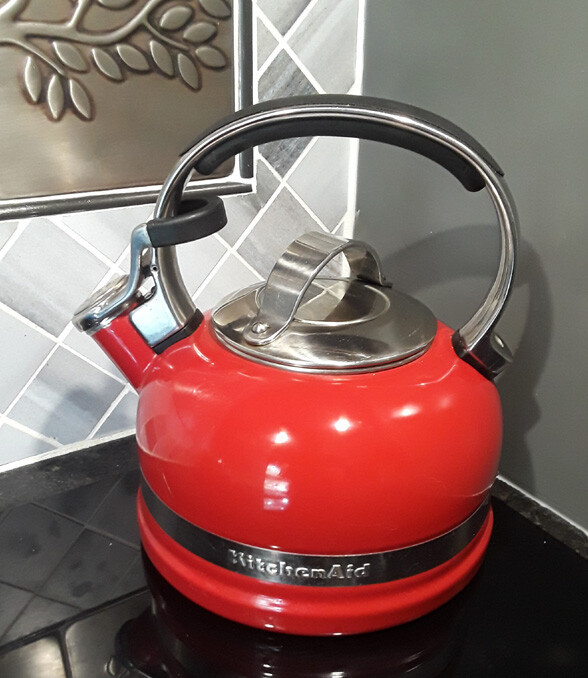 Why don't Americans use electric kettles? : r/technologyconnections